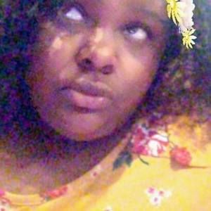 Meet your Posher, Hali